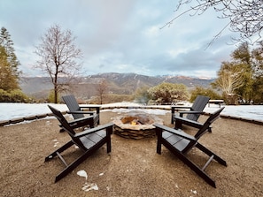 Fire pit overlooking the mountains