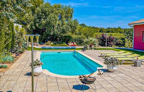 pool
