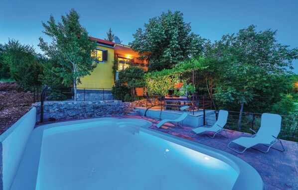 pool