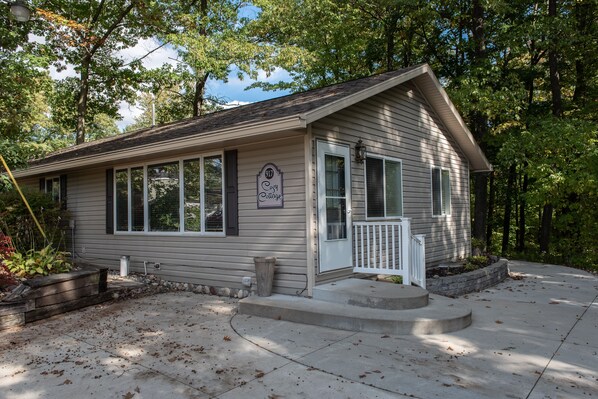 Front view from Hillcrest Street across from Budd Lake
