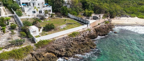 private path to the beach