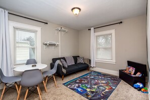 Entertainment room. 
Equipped with a projector system and xbox1  
Futon bed