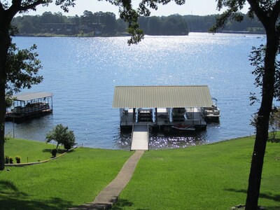 'P' Perfect Home On Lake Hamilton With 4 Bedrooms And Awesome View