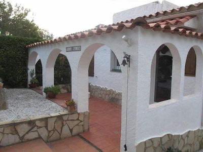 La Escala: Ferienhaus mit privat Garten  -  7 Räume - max  10 Personen
