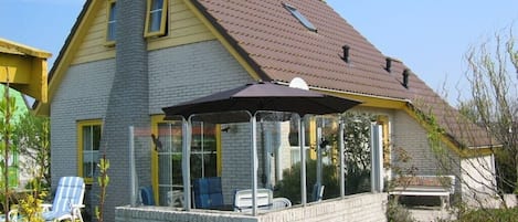 Ferienhaus Strandslag 166 - windgeschützte Terrasse
