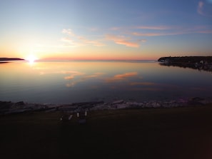 Nightly sunsets from the proptery:view to Hedgehog Harbor Bay