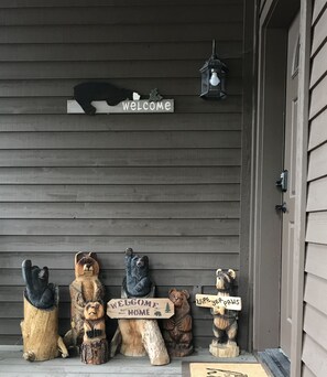 "Welcome Bears" at front door