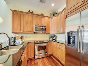 Updated Kitchen at 1900 Beachside Tennis