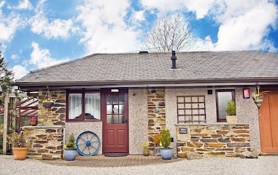 Rural Cottage Within Easy Access Of The Coast, The Moors And Plymouth City
