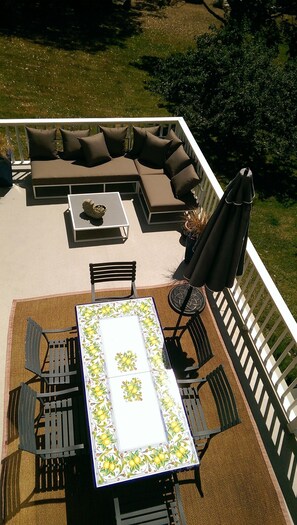 patio BBQ area