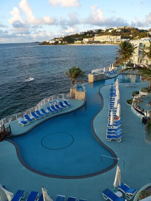 Resorts Infinity pool