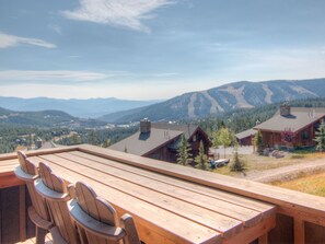 Cowboy Heaven Luxury Suite 7D, Deck 5