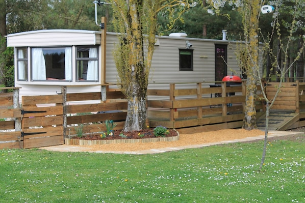 La Rocaille settled into a quiet area of the gardens.