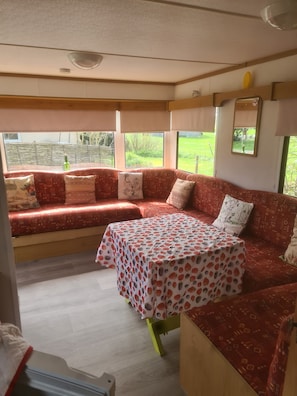 Spacious sitting area and breakfast table