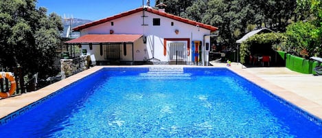 Charming and cosy cottage with pool near to Ronda (Málaga).