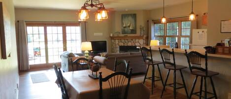 Kitchen table/main seating area