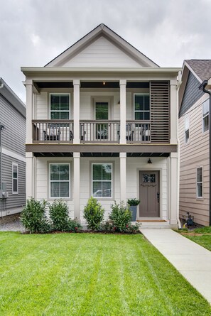 Enjoy rocking chairs on the porch and a great community of neighbors!