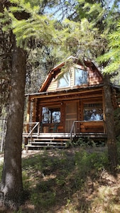 "Bears Den" rustic cabin hidden in the pines.  