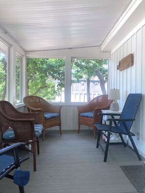 FRONT PORCH
new in 2022
