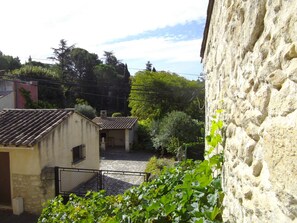 Vue depuis la terrasse du 1er étage