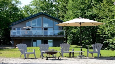Book Private Muskoka Cottage Now for Relaxing Winter Staycation