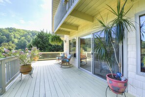 Large wrap around deck with plants