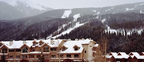 Gateway Mountain Lodge. This unit has a spectacular ski run view--day & night. 