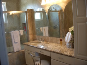 This is the en suite bathroom for the East Master Bedroom - with Jacuzzi tub.