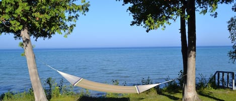 Can you relax here? Bet you can..... So quiet, just the waves lapping the shore.