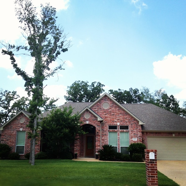 Premier Location-One of the most sought after neighborhoods in College Station