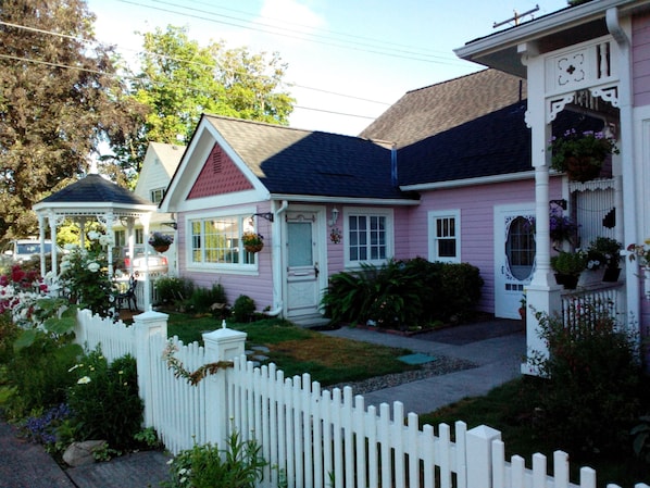 Original carriage house from 1878 