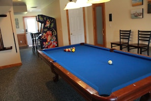 1st Floor: Newly felted pool table and 3000+ game 2-player arcade unit