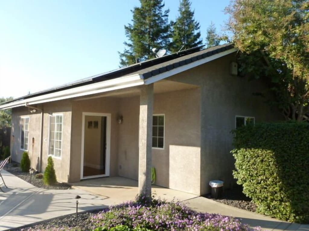 large-private-guest-house-for-rent-butte-county