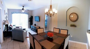 Living Room/Dining