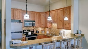 Beaver Creek West Condo #15 kitchen with breakfast bar