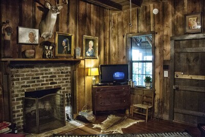 RELAX, UNWIND, REFRESH...TAKE a TRIP to the PAST in this CABIN built in 1865.