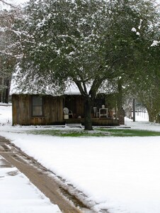 RELAX, UNWIND, REFRESH...TAKE a TRIP to the PAST in this CABIN built in 1865.