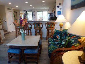 Tropical decor reminds you that you're in paradise.