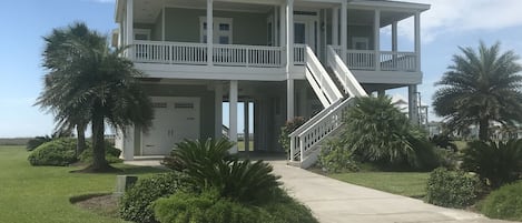 Beautiful home with panoramic views from expansive front and back decks 