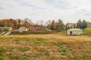 3 gorgeous acres!