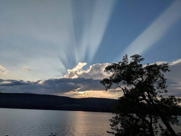 Beautiful sunsets from the 2 porches!