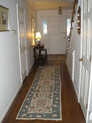 Entrance hall (view from kitchen).