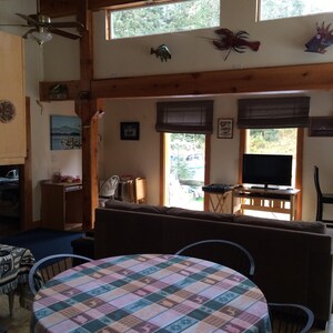 Comfy, Quiet, Furnished Tastefully! Great For Fishing Clients And Vacationers.