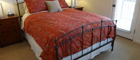 Master bedroom with queen bed.