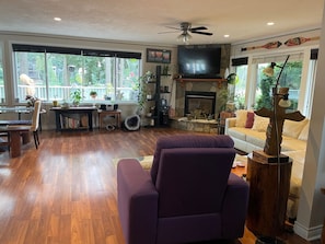 Livingroom with natural stone fireplace