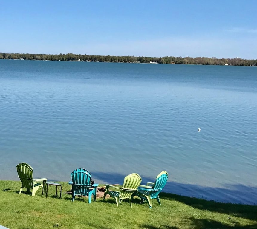 The Grand Getaway. Grand Lake at its finest. - Presque Isle