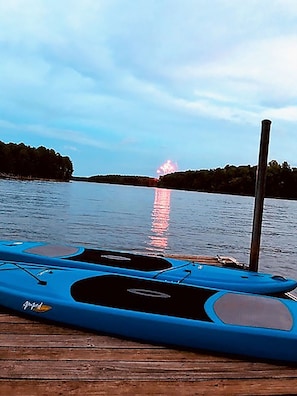 July 4th! Paddleboards for use. Notice - no views of houses!!