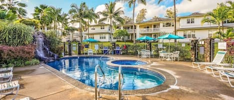 Pool with waterfall feature , Spa and 2 BBQS