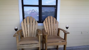 FRONT DECK