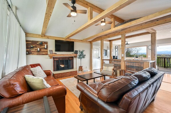 Take your pick...TV or incredible mountain views...or both!